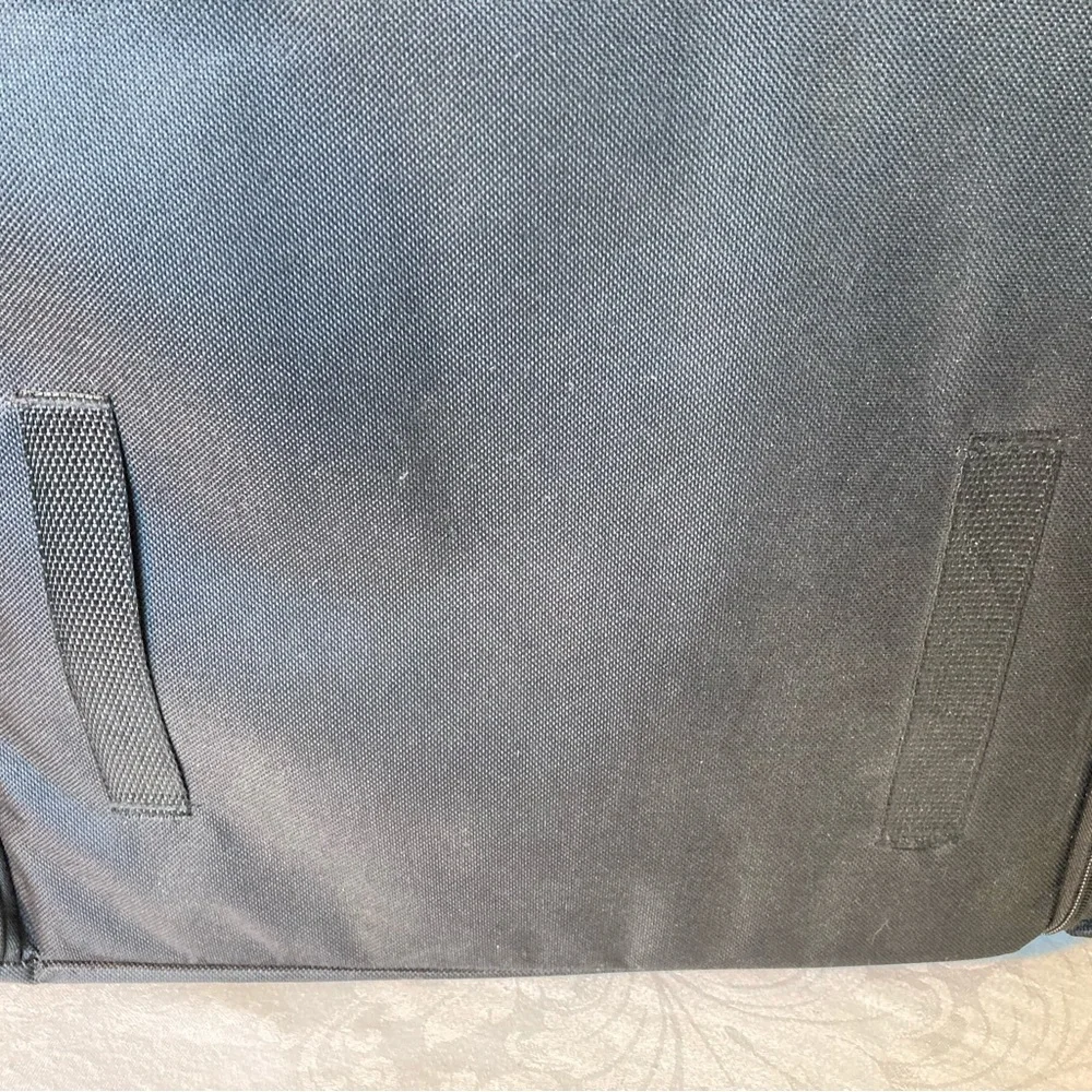 PET CARRIER MULTI POCKET MESH OVER SHOULDER STRAP